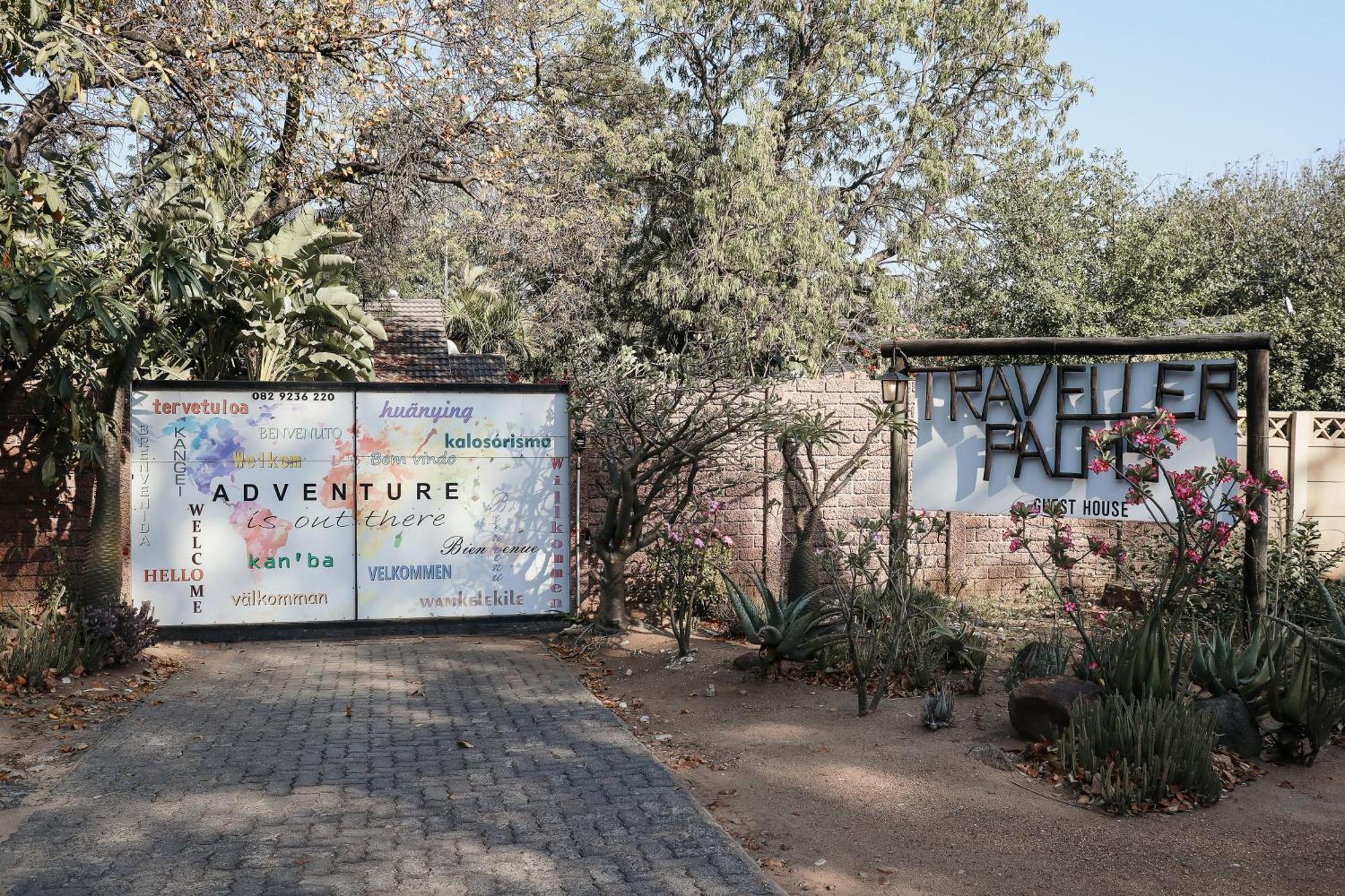 A Traveller'S Palm Hotel Phalaborwa Exterior photo