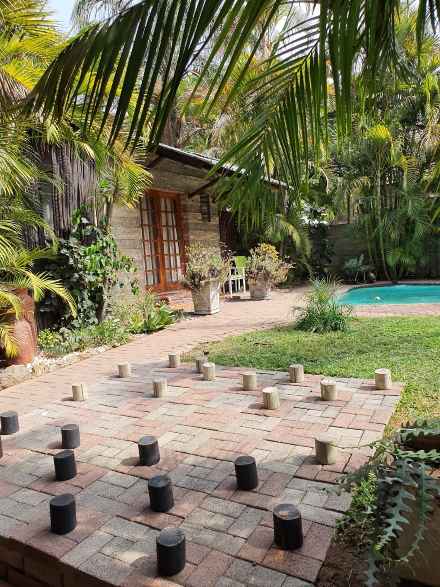 A Traveller'S Palm Hotel Phalaborwa Exterior photo